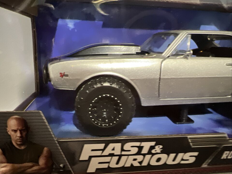 ROMAN'S 1/24 CHEVY CAMARO OFF ROAD 1/24 DIECAST MODEL CAR