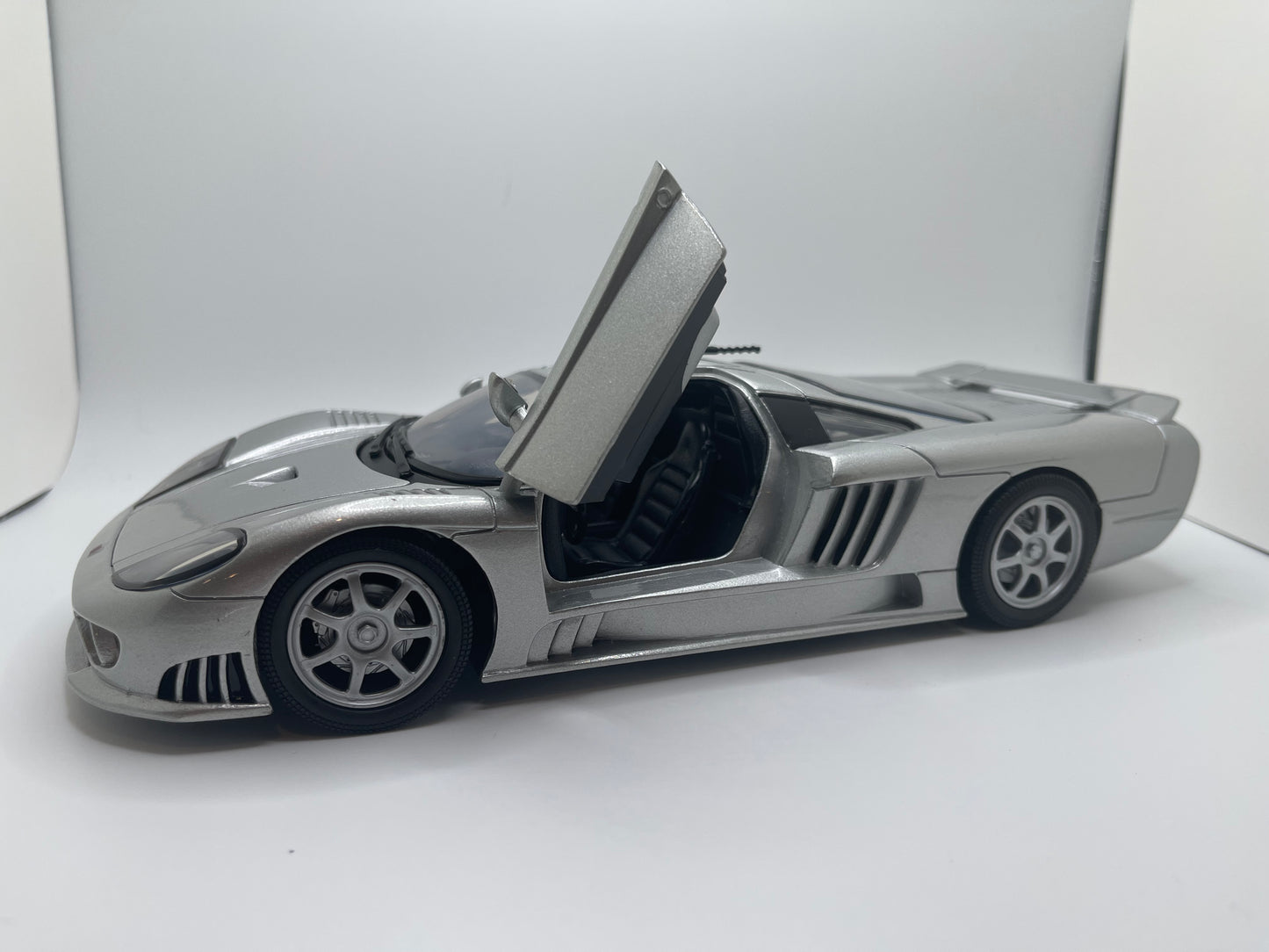 Bruce Almighty CUSTOM 1/18 Scale Model Saleen S7