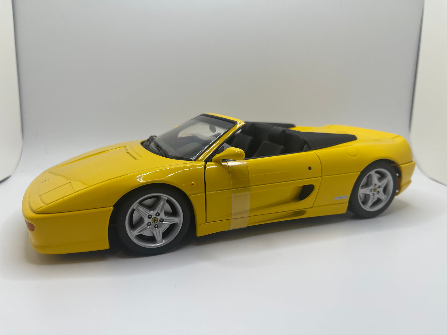 Boiler Room CUSTOM 1/18 Scale Model Ferrari 355