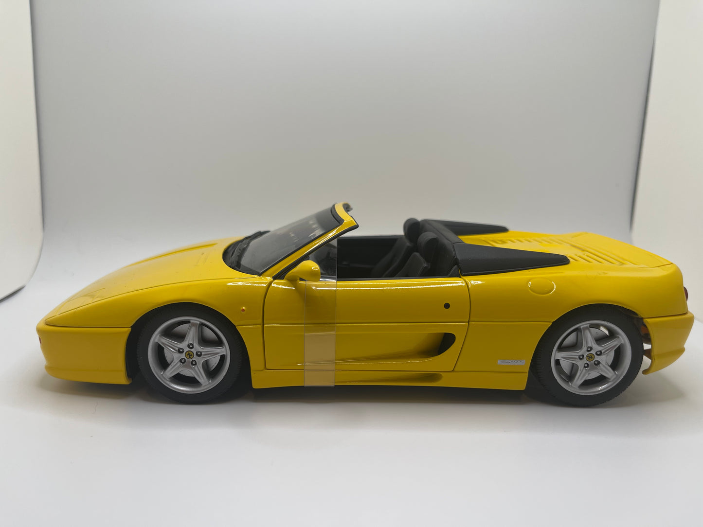 Boiler Room CUSTOM 1/18 Scale Model Ferrari 355