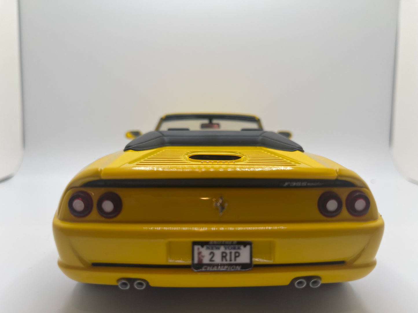 Boiler Room CUSTOM 1/18 Scale Model Ferrari 355