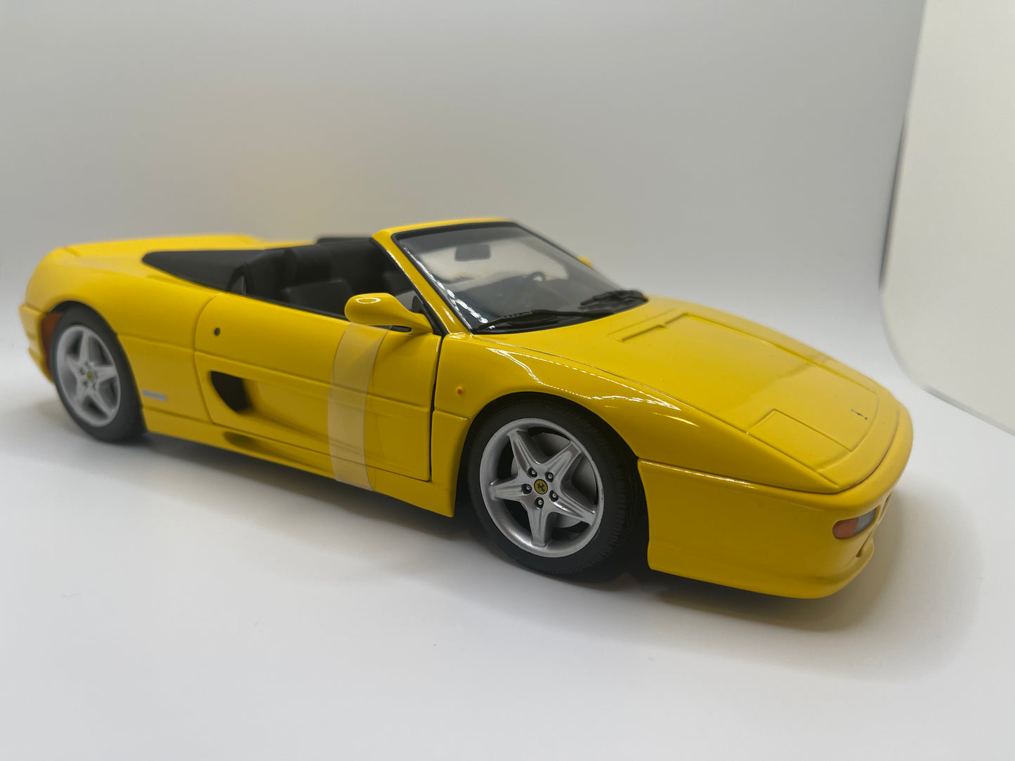 Boiler Room CUSTOM 1/18 Scale Model Ferrari 355