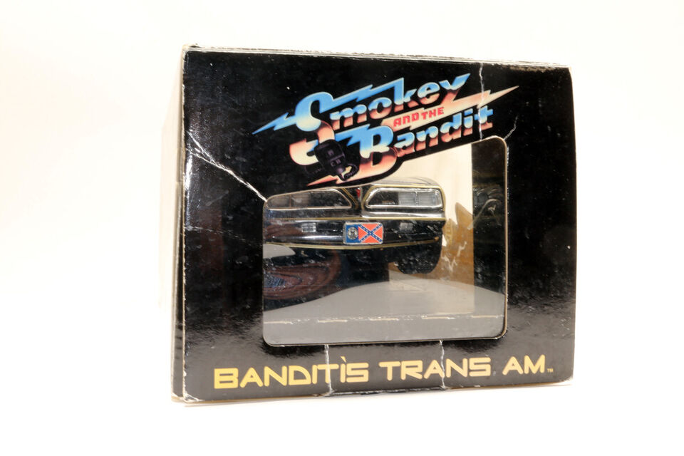 1:18 scale ERTL / Joy Ride 33121 - Smokey & the Bandit 1977 Pontiac Trans Am