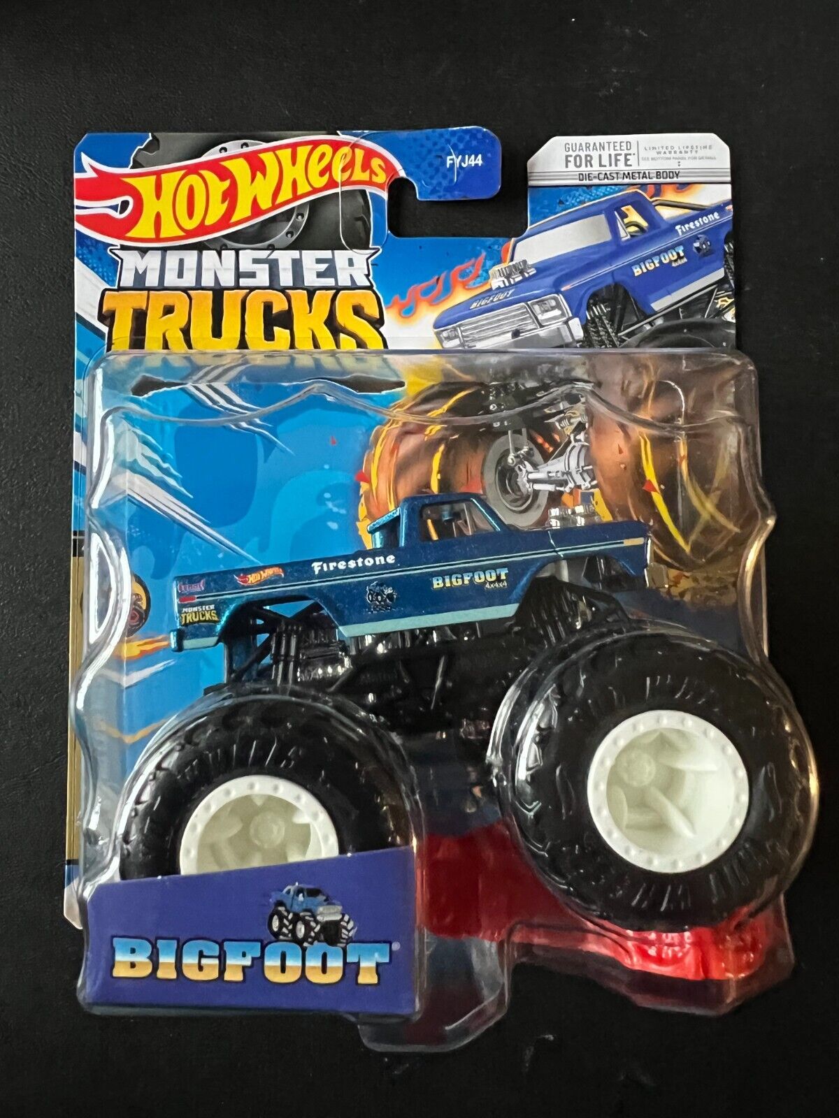 2023 Hot Wheels Monster Trucks Leading Legends Bigfoot