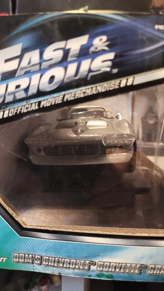 1:18 Fast And Furious Dom's Chevrolet Corvette Grand Sport DIECAST MODEL