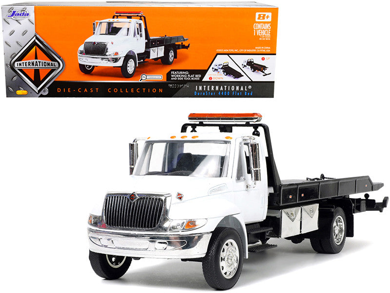 International Durastar 4400 Flatbed Tow Truck Die-cast Car