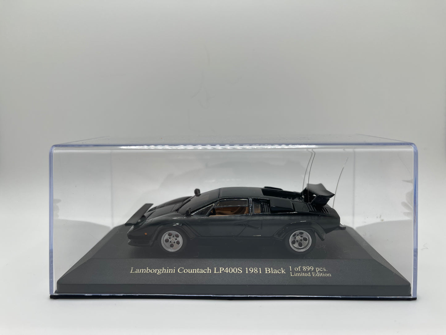 "CANNONBALL RUN" 1/43 Lamborghini Countach LP400S 1981 Black ZI-L06 Mini Car 889 Limited