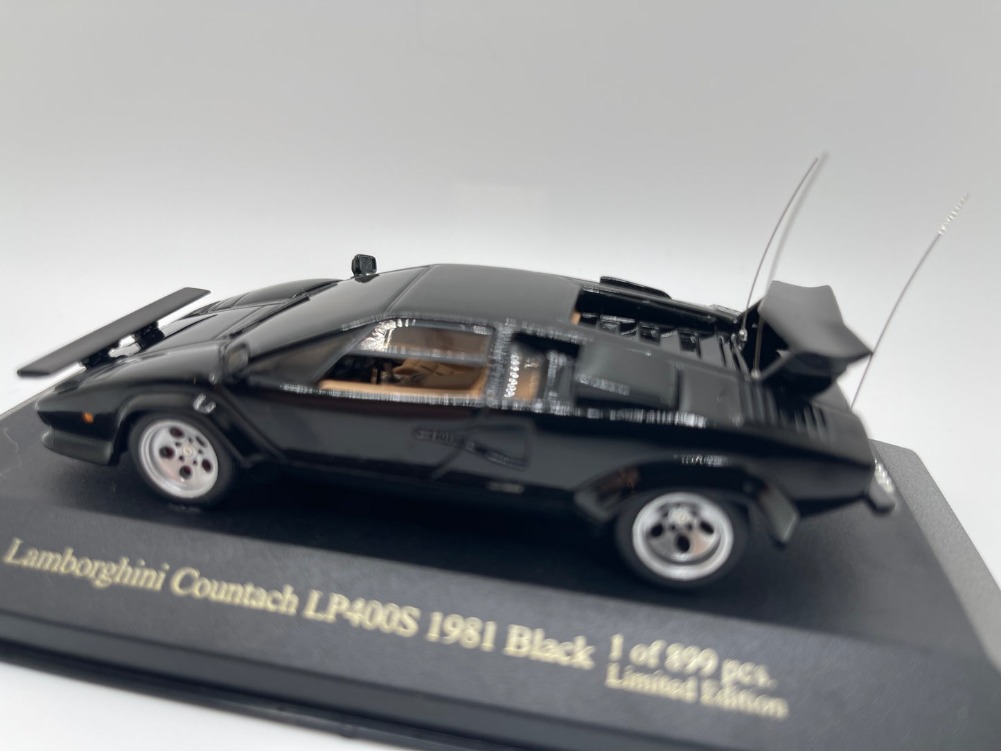 "CANNONBALL RUN" 1/43 Lamborghini Countach LP400S 1981 Black ZI-L06 Mini Car 889 Limited