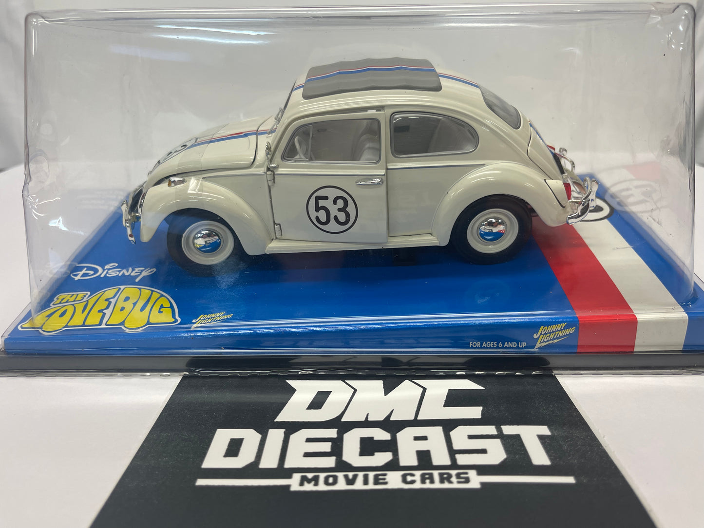 1/18 HERBIE "The Love Bug" by: Johnny Lightning !