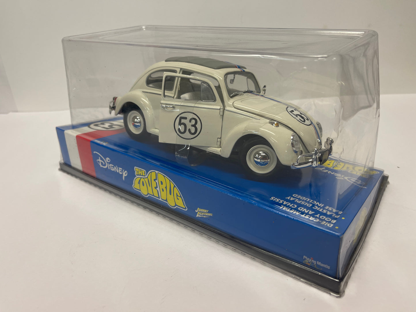 1/18 HERBIE "The Love Bug" by: Johnny Lightning !