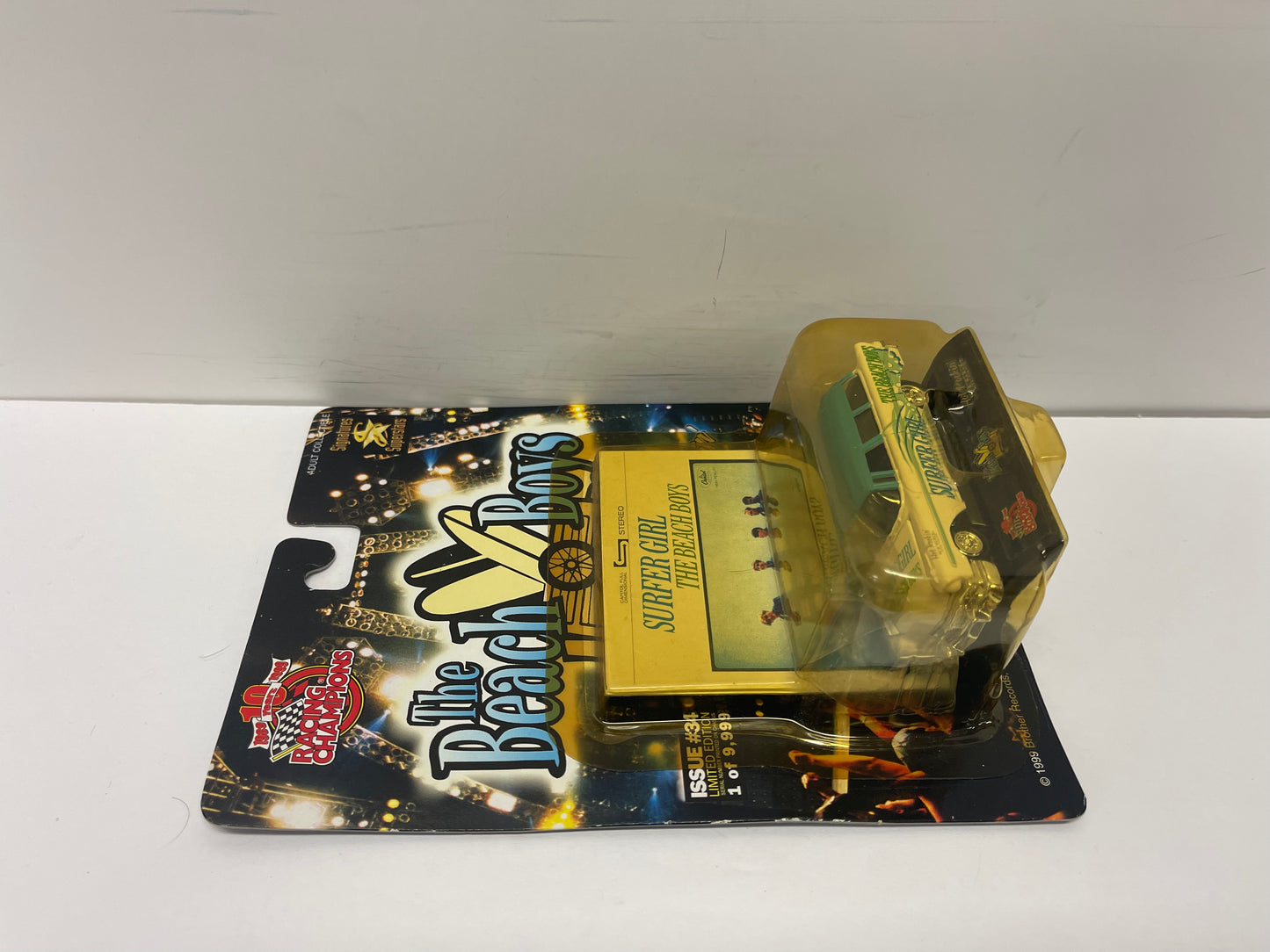 1:64 BEACH BOYS "Surfer Girl" Chevy Hot Rod Issue #34 1/9999