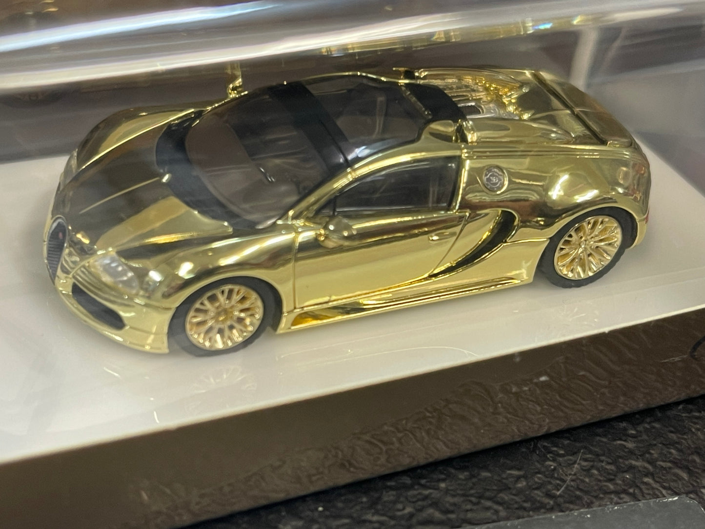 Mortal 1:64 Bugatti Veyron HEC 2024 Limited Edition Diecast Model GOLD