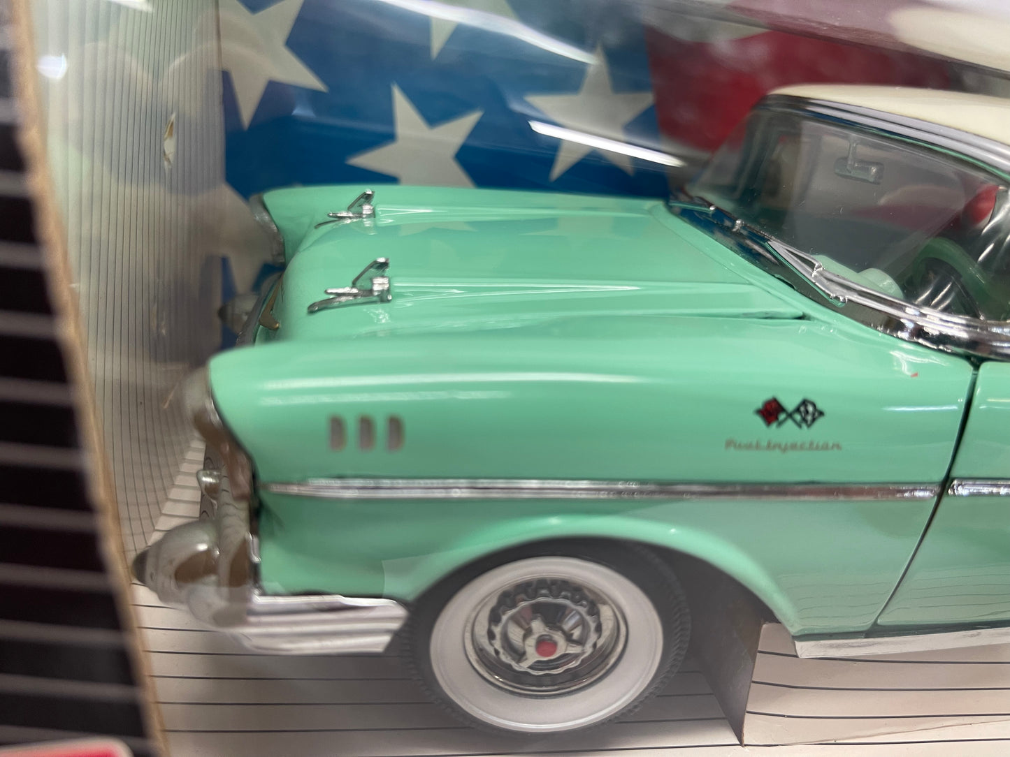 1:18 1957 Chevy BEL AIR by: Ertl