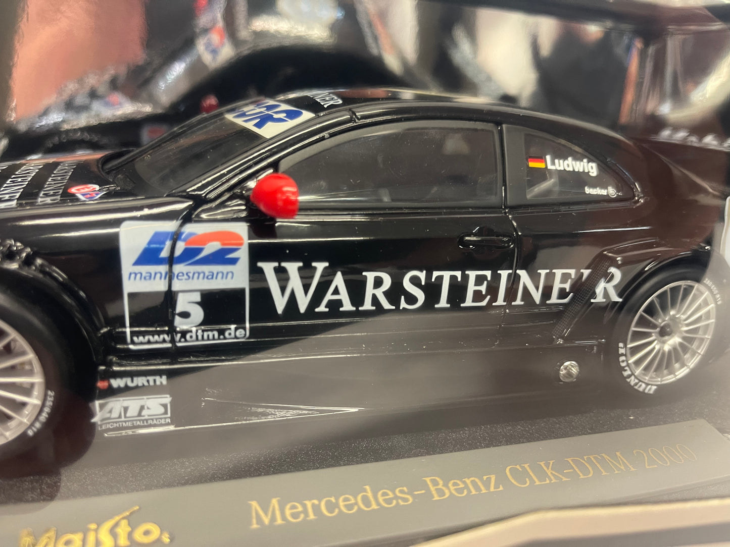 1/18 MAISTO GT RACING 2000 MERCEDES-BENZ CLK-DTM 2000