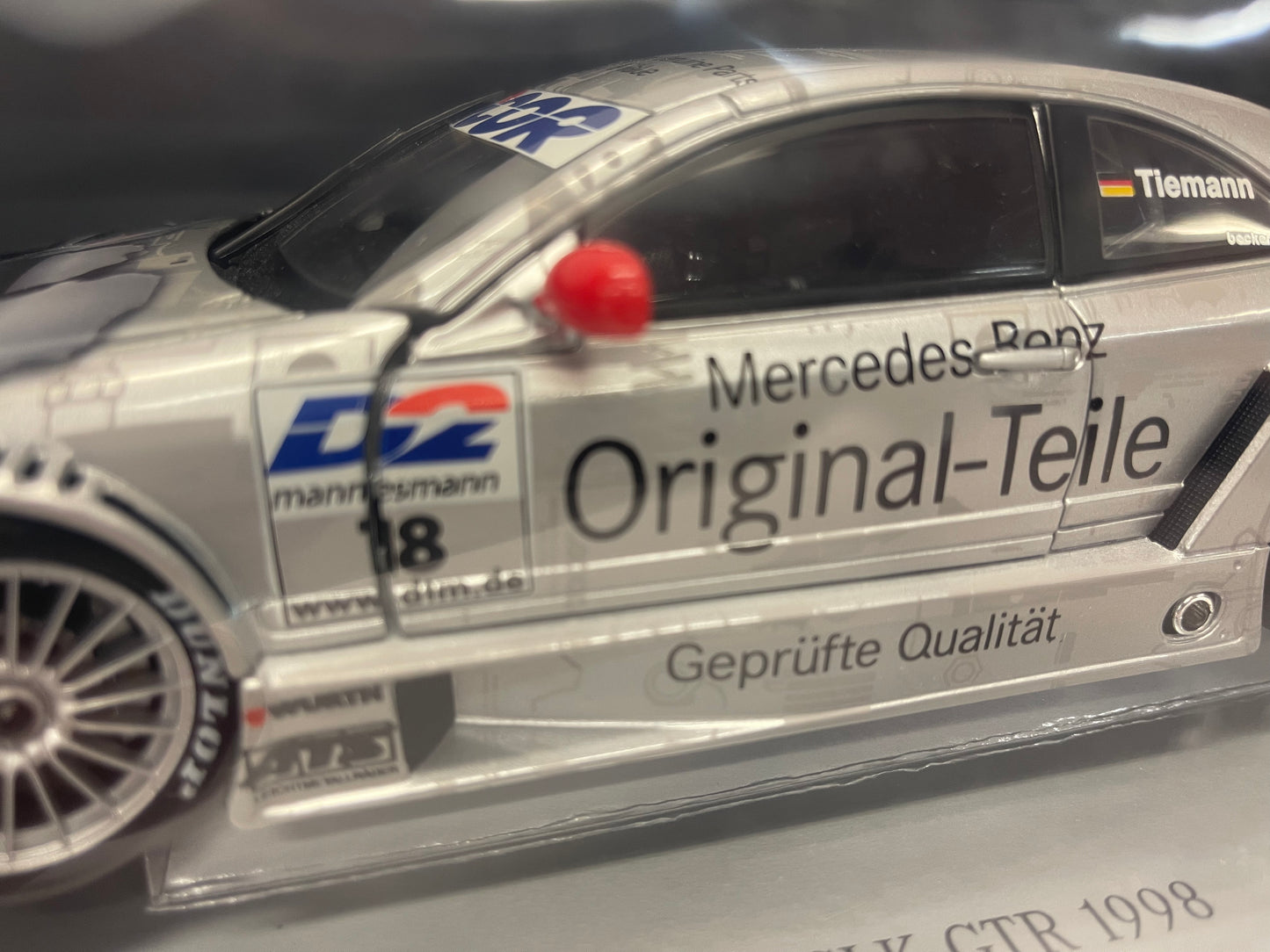 Maisto Edition Motorsports 1/18 MERCEDES-GTR 1998 For Dealers