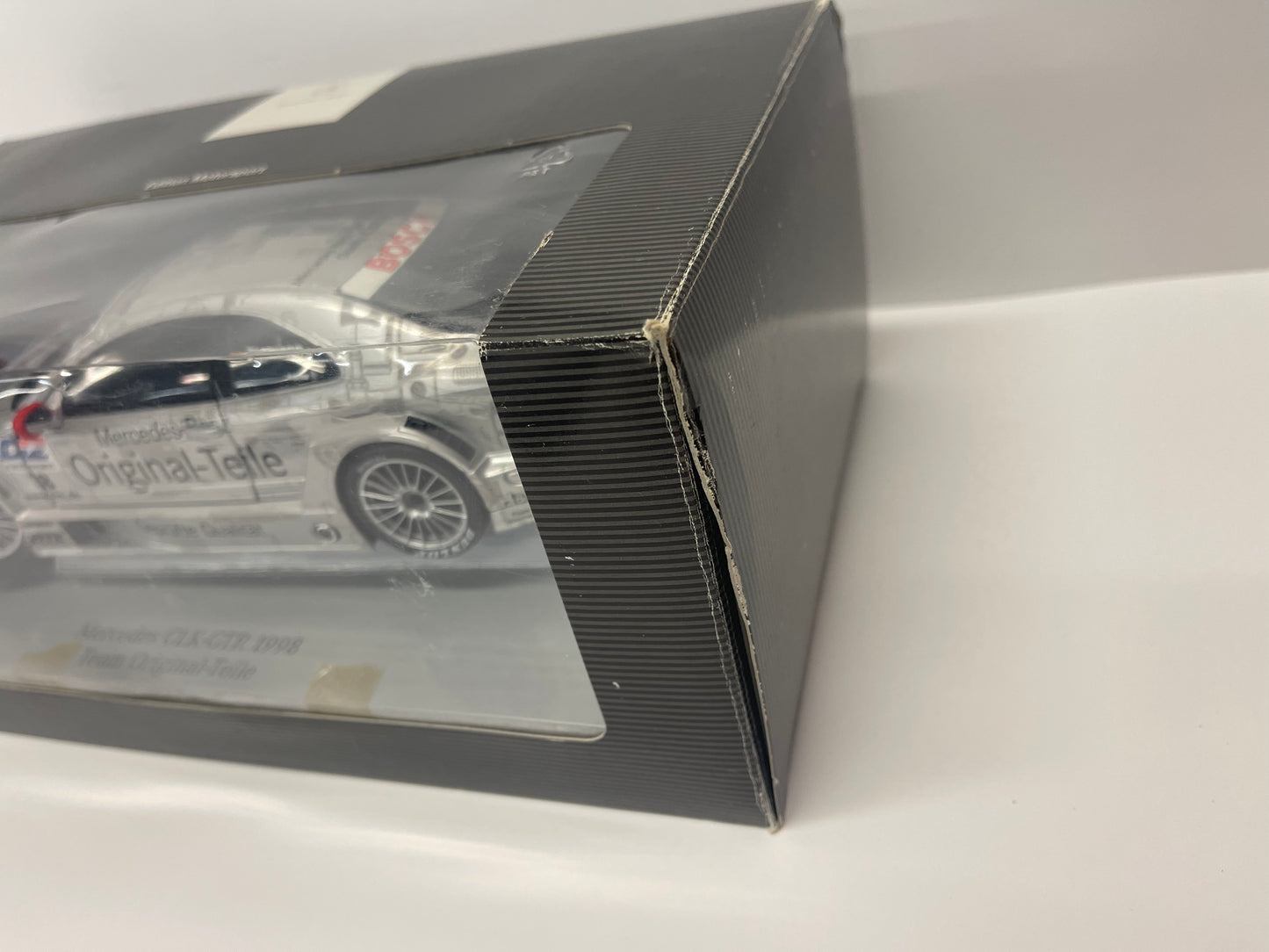 Maisto Edition Motorsports 1/18 MERCEDES-GTR 1998 For Dealers