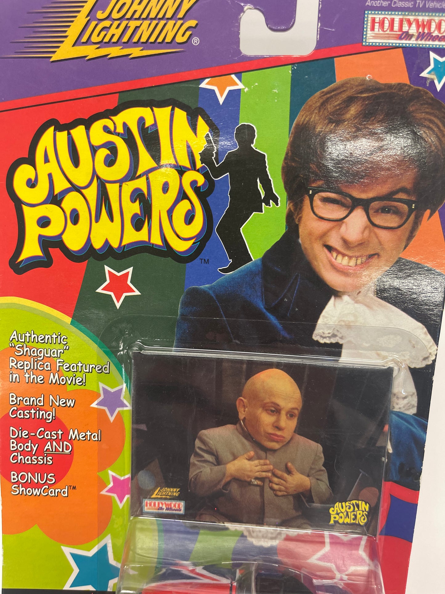 Johnny Lightning Austin Powers' SHAGUAR Jaguar + MINI ME Card