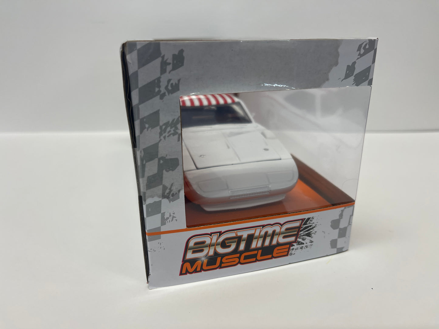 1/24 scale diecast car model of 1969 Dodge Charger Daytona "Bigtime Muscle" Series die cast model car by Jada.