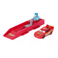 Disney / Pixar Cars Cars 3 Lightning McQueen Diecast Car & Launcher