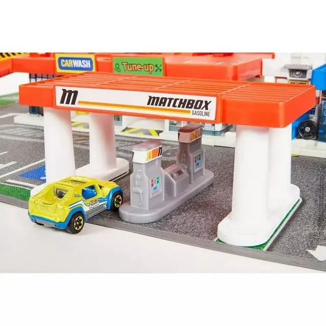 Matchbox Super Service Center by Mattel with car!