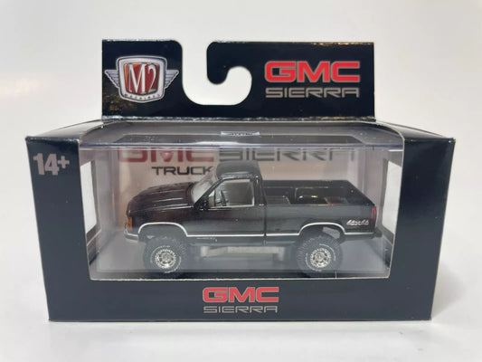 2024 M2 Machines Target Exclusive 1998 GMC Sierra 1500 4x4 1/64 - R90