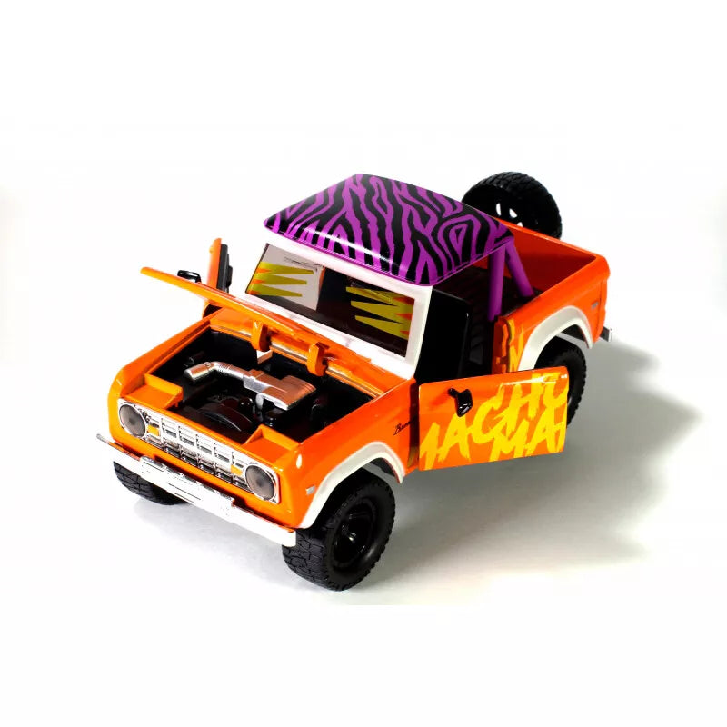 1:24 Ford Bronco Macho Man Randy Savage From WWE by Jada