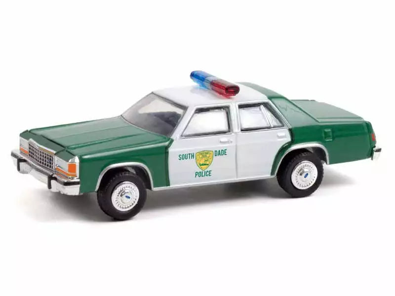 1983 Ford LTD Crown Victoria - Ace Ventura 1:64 Scale Model - Greenlight 44930B