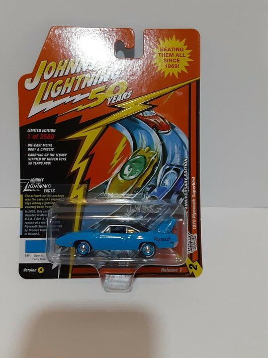 JOHNNY LIGHTNING 50 YEARS LOONEY TUNES #2 1970 PLYMOUTH SUPERBIRD 1:64 VER. A