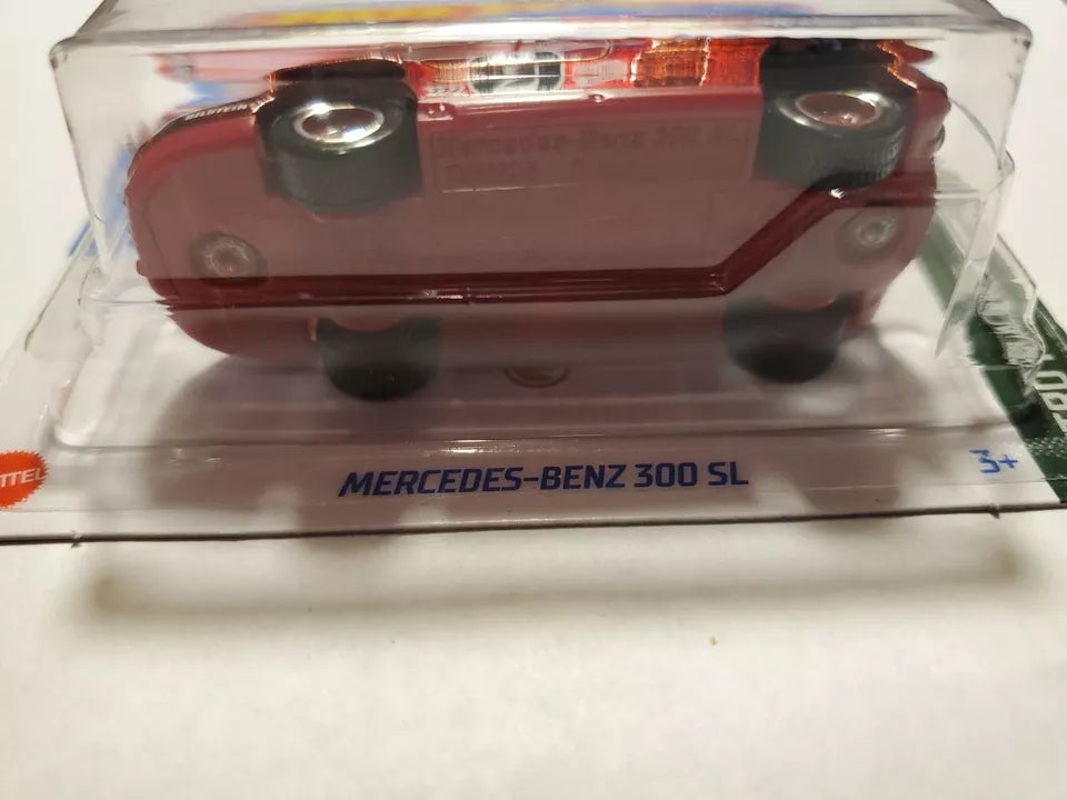 Hot Wheels Super Treasure Hunt Red '21 Mercedes Benz 300 SL Retro w/Protector