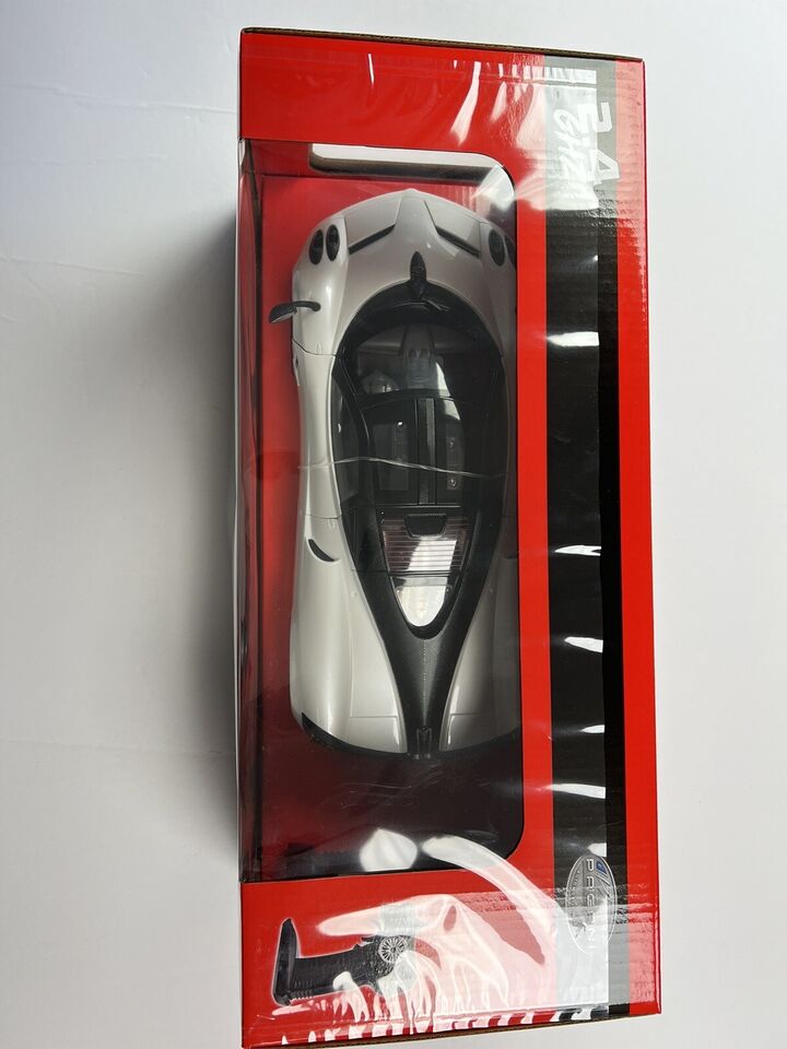 Huayra R/C scale 1:14 Pagani RADIO CONTROLLED