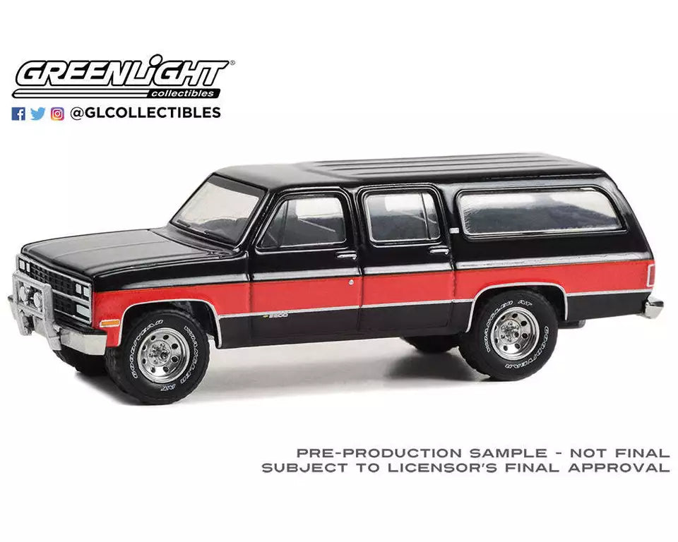 1990 Chevrolet Suburban – Two-Tone Red and Black All-Terrain Series Greenlight 1:64