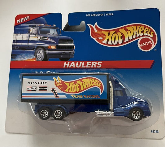 1996 Mattel Hot Wheels Haulers Hot Wheels Semi Truck #65743 1:64 Die Cast