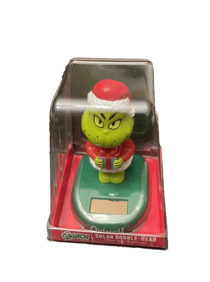 The Grinch Solar Powered Bobblehead Dr Suess Christmas Moves Under Light