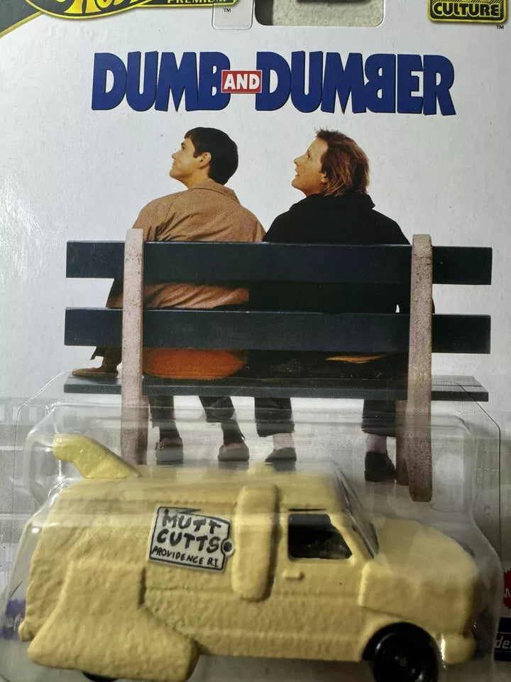 Hot Wheels Premium Pop Culture Dumb and Dumber Mutt Cutts Van Dog