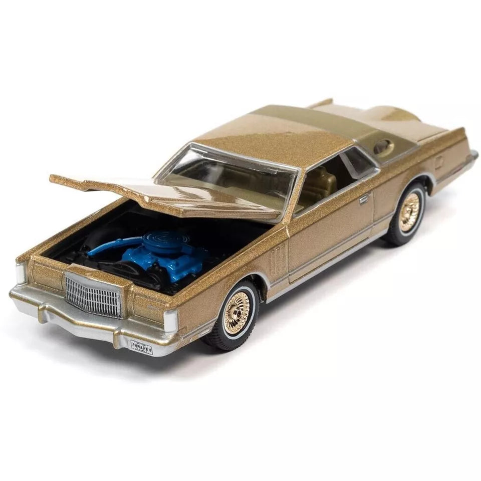 Auto World 1978 Lincoln Continental Mark V Gold Diecast Model Car 1/64